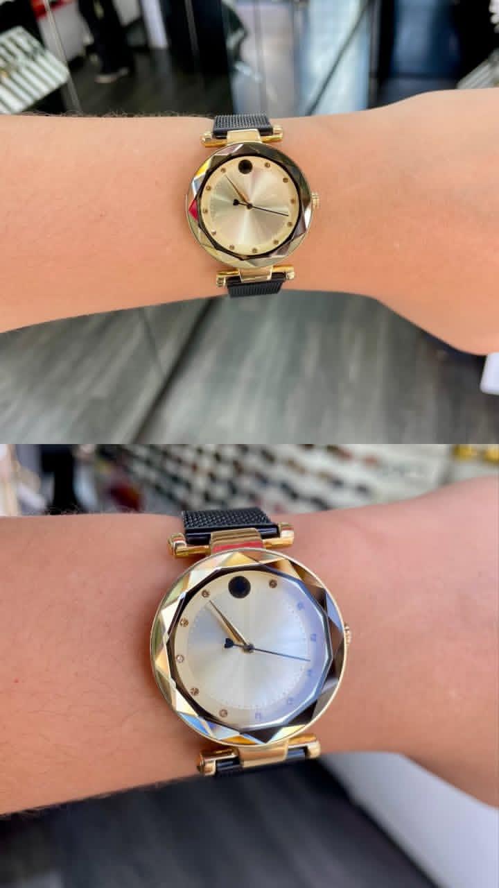Relógio feminino redondo dourado com pulseira preta